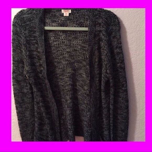NWOT. Cosy Mossimo soft cardigan sweater. Excellent condition. - Picture 1 of 5
